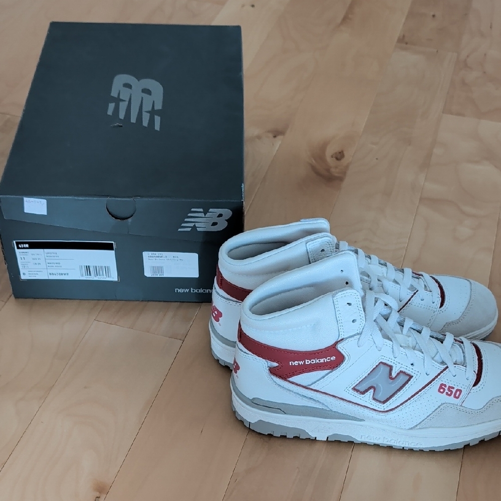 BNIB - New Balance Men's 650 White and Red Sneakers